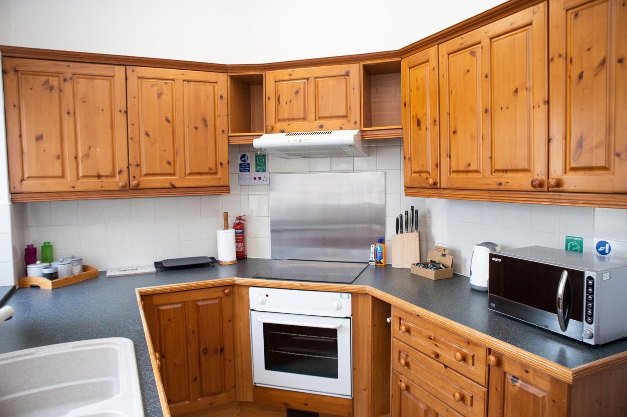 The Summit West End- Elegant Apartment With Free Parking In Prime Location Aberdeen Esterno foto
